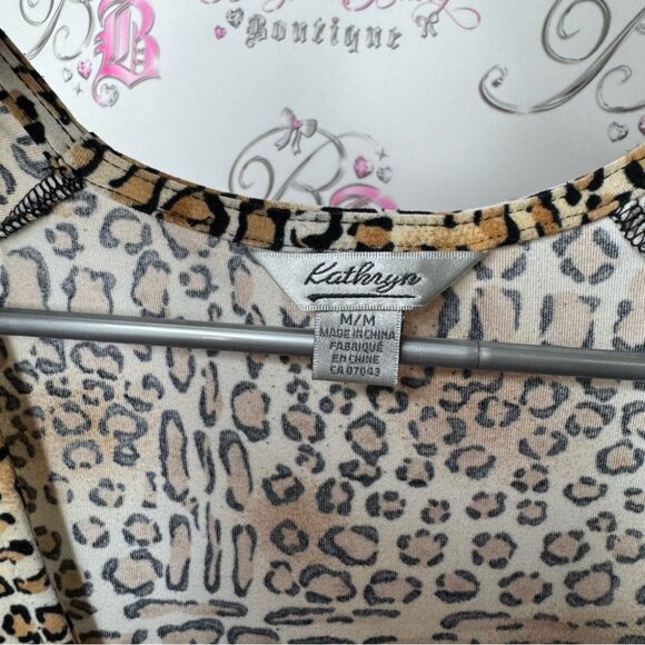 Kathryn top animal print with ribbon 🎀 bow accent stretchy soft *flaw* y2k MOB - Picture 5 of 10